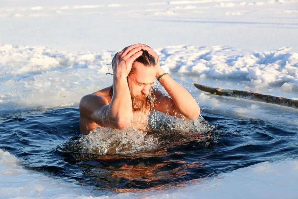 When is bathing good for health-morning or night What the experts are saying