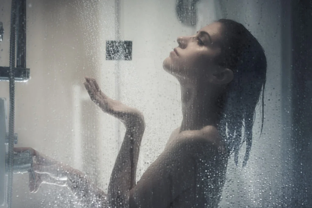 When is bathing good for health-morning or night What the experts are saying
